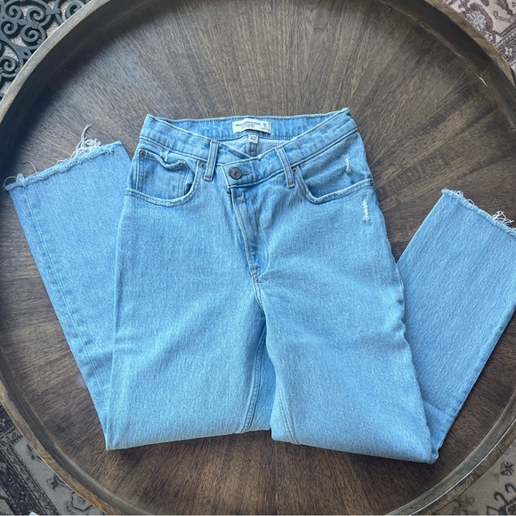 Abercrombie & Fitch The 90’s Straight Ultra High Rise Curve Love - Picture 3 of 5